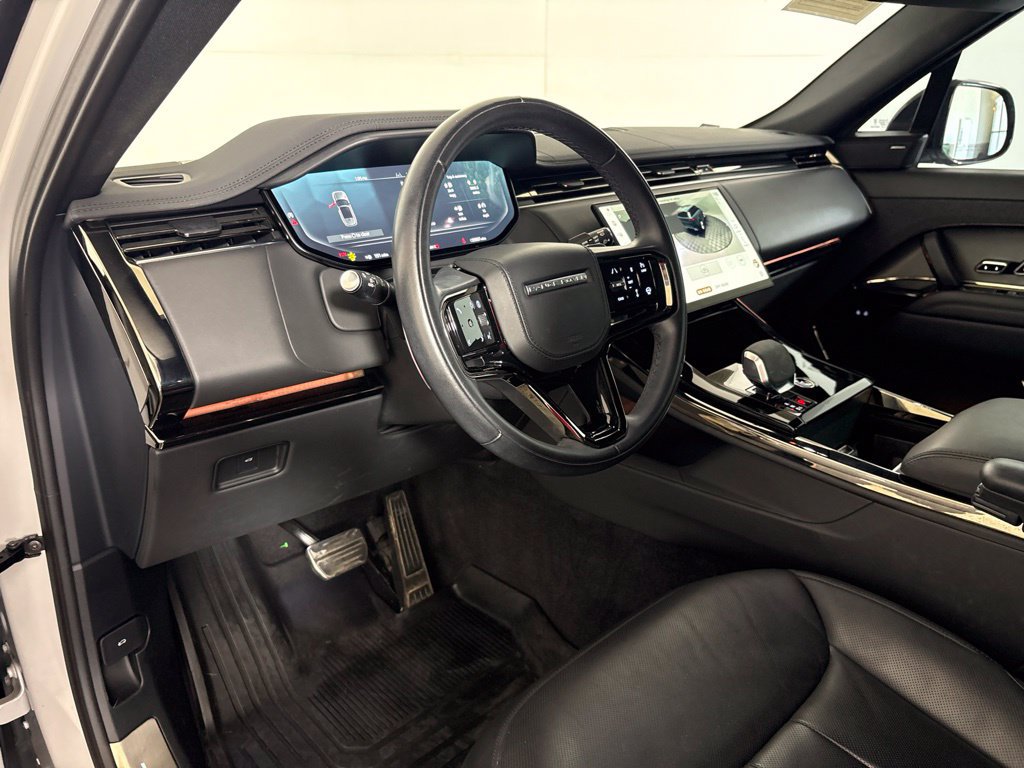 Used 2025 Land Rover Range Rover Sport Dynamic SE AWD/4WD image 23
