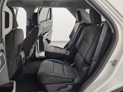 Certified 2023 Ford Explorer XLT AWD/4WD image 29