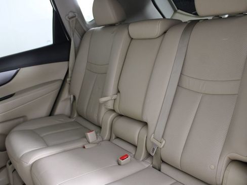 Used 2015 Nissan Rogue SL FWD image 19