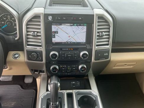 Used 2015 Ford F150 Lariat w/ Equipment Group 502A Luxury image 18