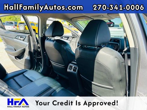 Used 2017 Nissan Maxima 3.5 SV image 19
