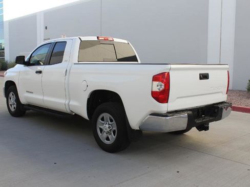 Used 2016 Toyota Tundra SR5 w/ Tow Package image 7