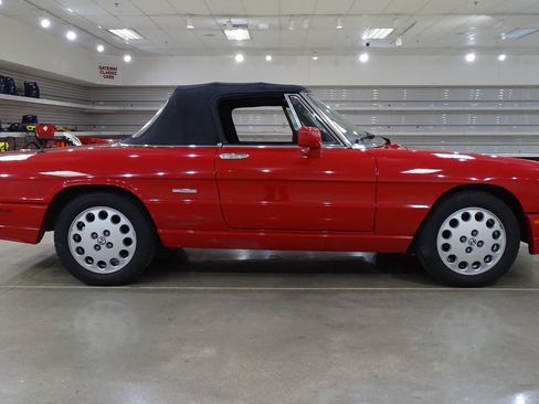 Used 1991 Alfa Romeo Spider Veloce RWD image 18