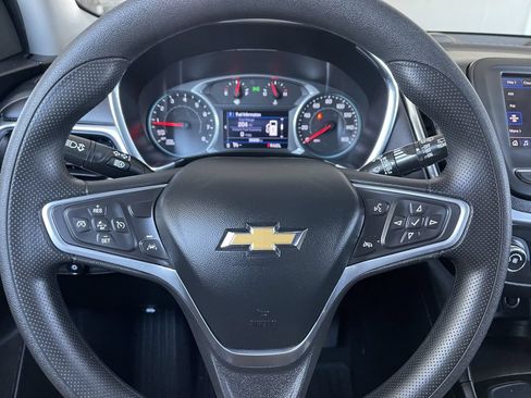 Used 2022 Chevrolet Equinox LT FWD image 23