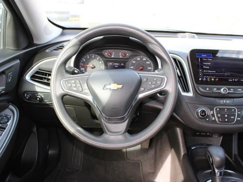 Used 2023 Chevrolet Malibu LT image 22
