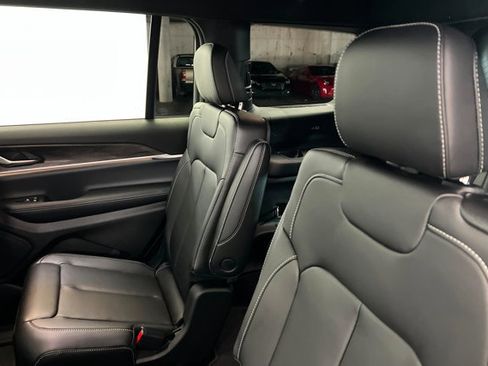 New 2025 Jeep Grand Cherokee L Limited w/ Trailer Tow Package image 20