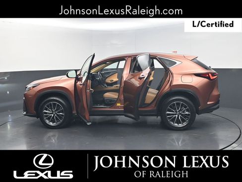 Certified 2025 Lexus NX 250 FWD w/ Premium Package image 29