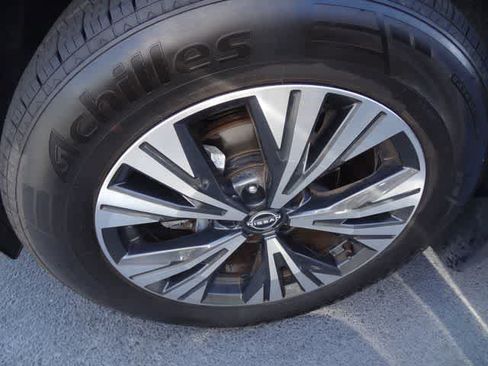 Used 2022 Nissan Rogue SV w/ SV Premium Package AWD/4WD image 14