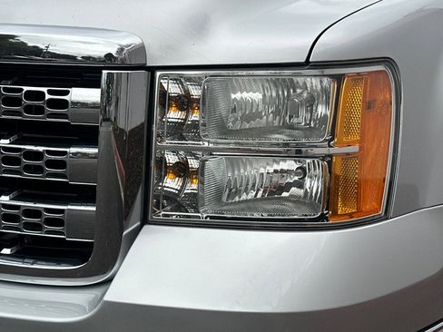 Used 2014 GMC Sierra 3500 SLT w/ SLT Convenience Package image 43