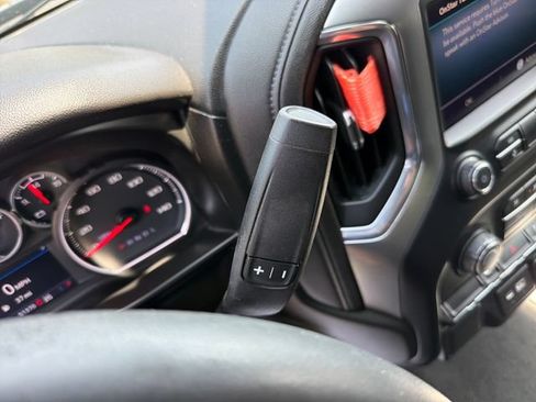 Used 2020 Chevrolet Silverado 1500 LT AWD/4WD image 24