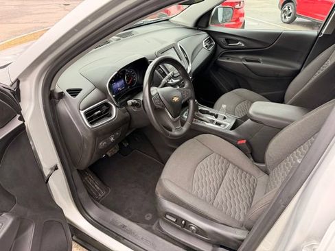 Used 2020 Chevrolet Equinox LT AWD/4WD image 16