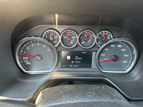 Used 2021 Chevrolet Suburban RST w/ Luxury Package image 27