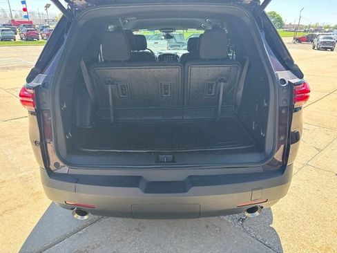 Used 2023 Chevrolet Traverse LT w/ LPO, Floor Liner Package AWD/4WD image 35