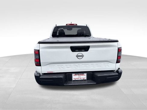 Used 2025 Nissan Frontier S image 4