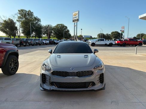 Used 2018 Kia Stinger GT2 AWD/4WD image 15