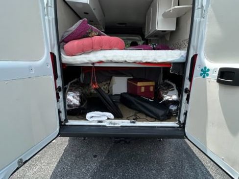 Used 2024 RAM ProMaster 2500 w/ Convenience Group FWD image 33