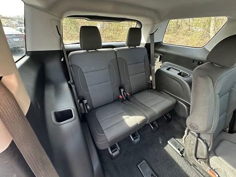 Used 2021 GMC Acadia SLE w/ Driver Convenience Package image 18