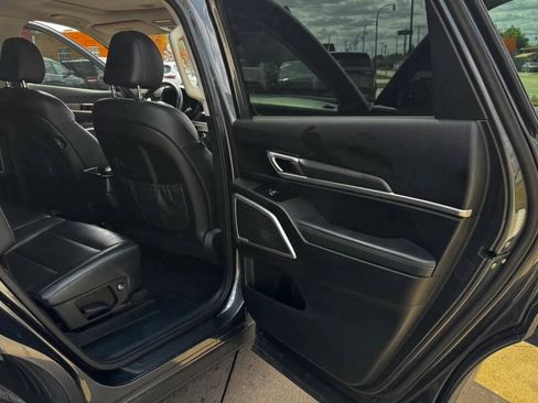 Used 2020 Kia Telluride S w/ S 8 Passenger Seating Package FWD image 17