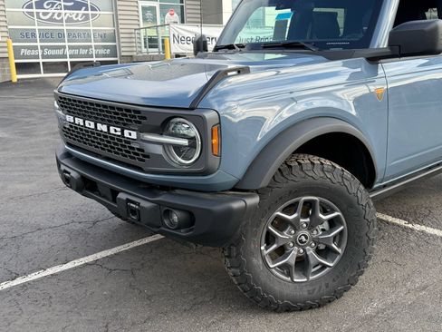 New 2025 Ford Bronco Badlands AWD/4WD image 17