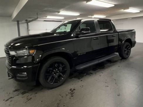 Used 2025 RAM 1500 Laramie w/ Night Edition AWD/4WD image 4