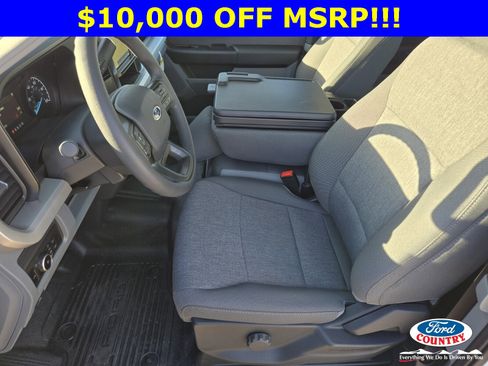 New 2025 Ford F250 XL w/ XL Chrome Package image 6