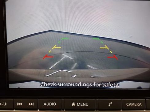 Used 2024 Nissan Rogue SV image 26