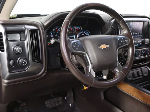 Used 2016 Chevrolet Silverado 1500 LTZ AWD/4WD image 11