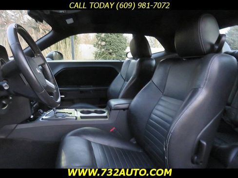 Used 2009 Dodge Challenger R/T image 19