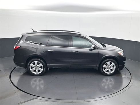 Certified 2017 Chevrolet Traverse LT w/ Style and Technology Package image 17