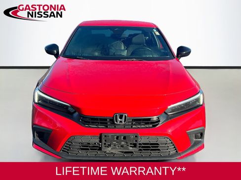 Used 2023 Honda Civic Sport image 2