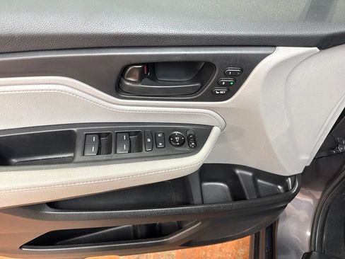 Used 2019 Honda Odyssey EX-L image 24