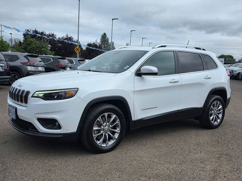 Used 2019 Jeep Cherokee Latitude Plus image 1
