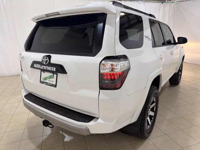 Used 2020 Toyota 4Runner TRD Off-Road Premium AWD/4WD image 6