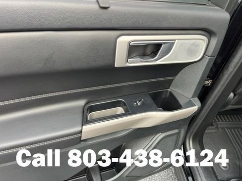 Used 2024 Ford Explorer Limited w/ Limited Technology Package RWD image 13