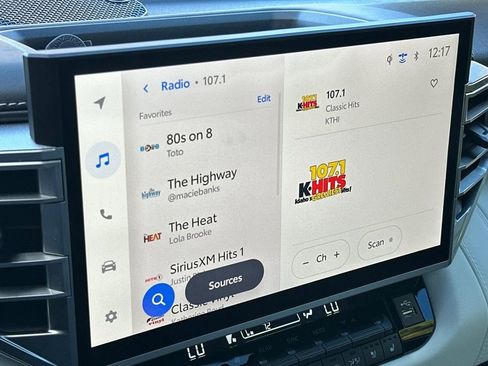 Used 2025 Toyota Sequoia Capstone image 20