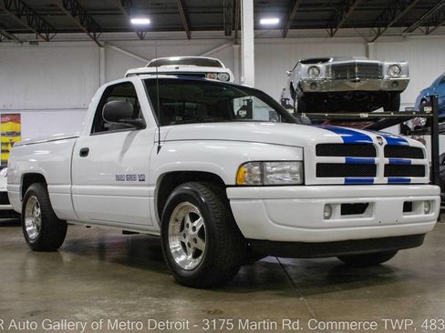 Used 1998 Dodge Ram 1500 Truck 2WD Regular Cab image 10
