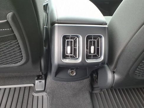 Certified 2026 Kia Sorento LX FWD image 10
