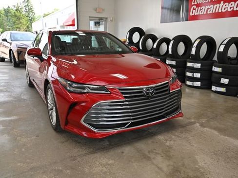 Used 2021 Toyota Avalon Limited w/ Advanced Safety Package AWD/4WD image 3