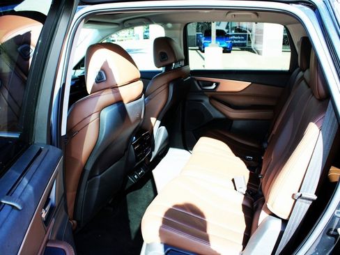 Used 2023 Acura MDX FWD w/ Technology Package image 11