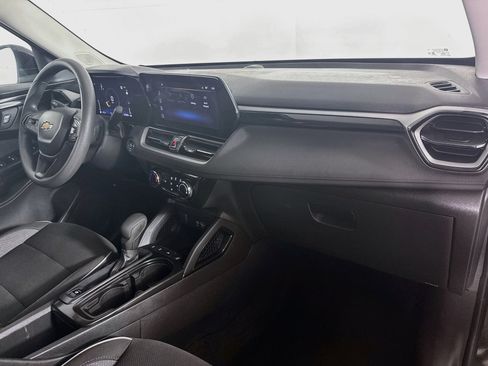 Used 2025 Chevrolet TrailBlazer LT FWD image 34