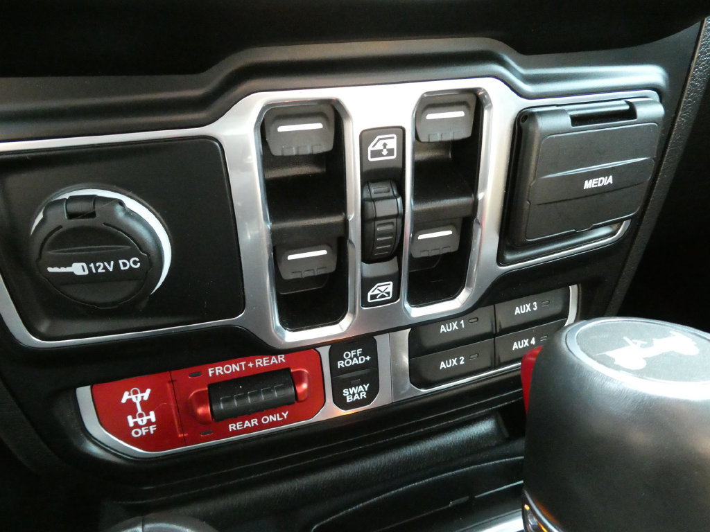 Used 2022 Jeep Wrangler Unlimited Rubicon w/ LED Lighting Group AWD/4WD image 29
