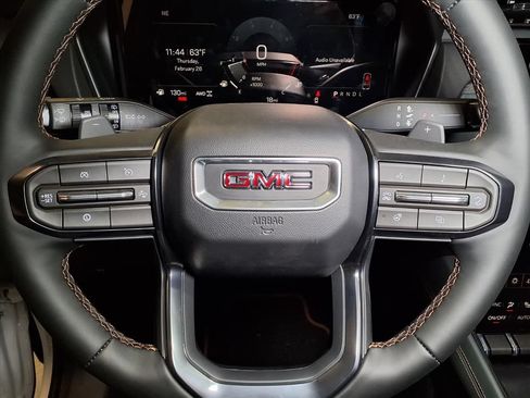 Used 2026 GMC Terrain AT4 AWD/4WD image 22