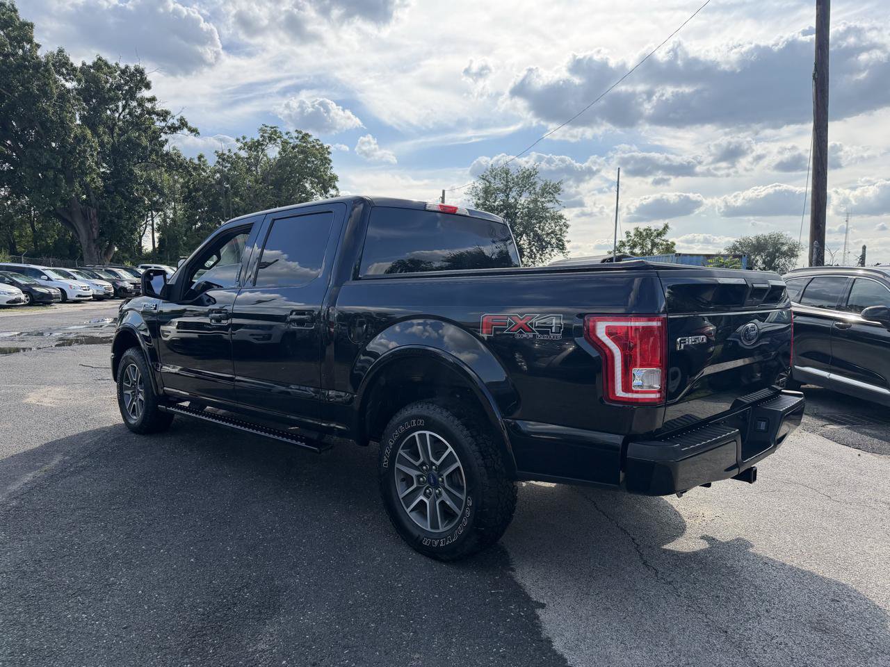Used 2016 Ford F150 XLT w/ Equipment Group 301A Mid AWD/4WD image 8
