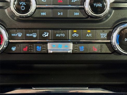 Used 2026 Ford F250 Lariat w/ Lariat Premium Package AWD/4WD image 22