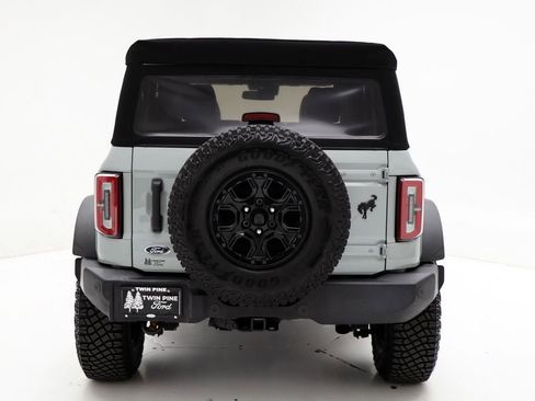 Used 2022 Ford Bronco Wildtrak image 8