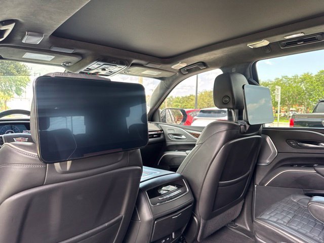 Used 2022 Cadillac Escalade Sport Platinum AWD/4WD image 20