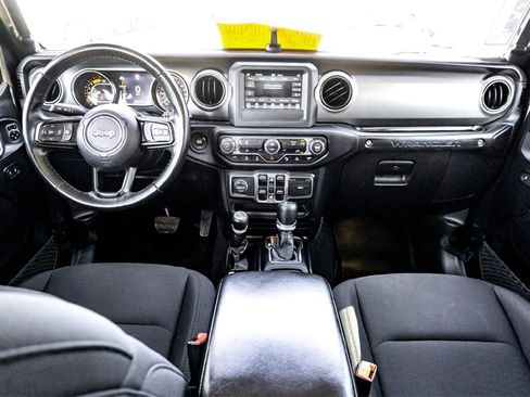 Used 2021 Jeep Wrangler Unlimited Sport image 29