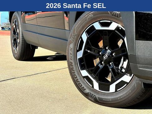 Used 2026 Hyundai Santa Fe SEL FWD image 2
