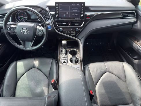 Used 2021 Toyota Camry XSE w/ Cold Weather Package FWD image 26