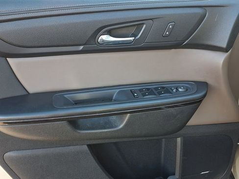 Used 2016 GMC Acadia SLT w/ Open Road Package image 17